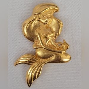 Vintage Little Mermaid Ariel pin brooch gold-tone